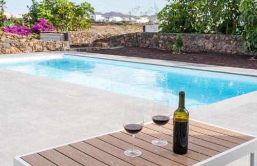Almara House, Luxury villa with heated pool - Photo 23