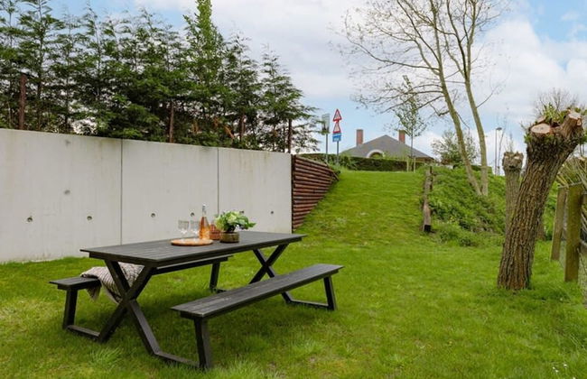 Holiday Home Along the Canal With Great Views - Photo 5