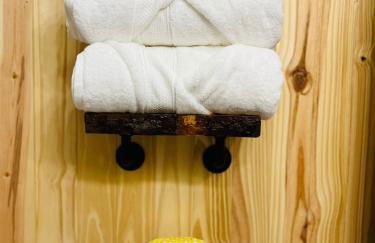 Game RoomHot Tub4mi to Rock HouseGives Back! - Foto 60