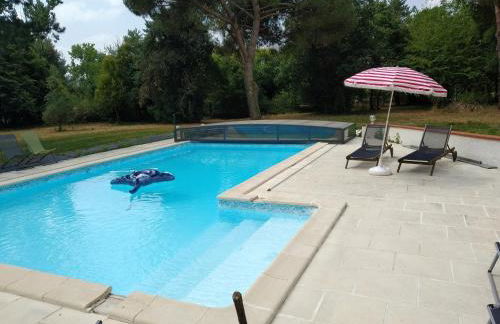 L'échappée du Canal - Piscine - Cheminée - Clim - Parking privé gratuit - 8 personnes - 3 chambres - Parc - Foto 7