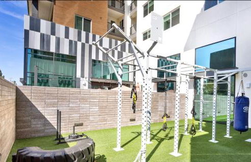 Noho Alexan Modern 2bed Duo with FREE Parking - Foto 36