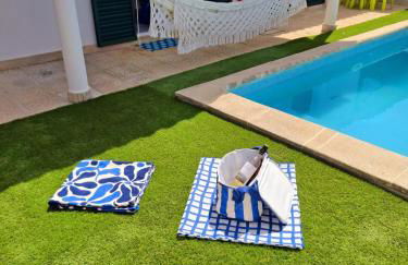 Meco Beach and Pool Villa - Foto 1