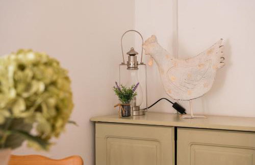 Snug Cotswolds Farm Cottage - The Henloft - Foto 27