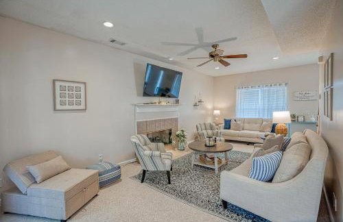 Three Bedrooms - Golf Cart and Amenity Cards Available - Foto 7