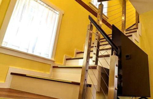 Walkable Elmwood Cottage, No Chores 2Bath 2BR 2Car - Foto 16