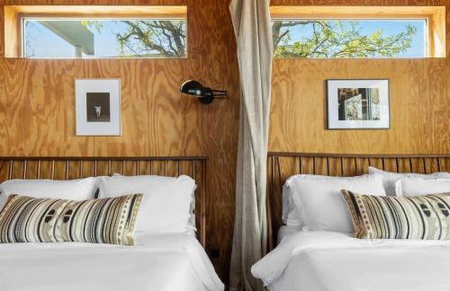 Luxury Riverfront Retreat - 6 Cabins - Private Pool - Photo 59