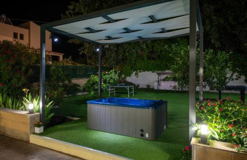 Villa Alex with private pool and jacuzzi - Foto 21