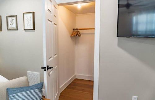 Renovated Downtown Apartment - B - Foto 5