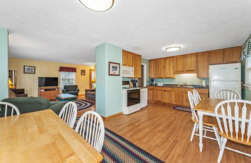 Cedaroma private Home in Resort to relax in the northwoods - Photo 22