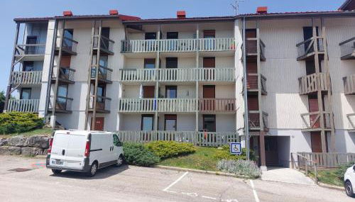 Studio rénové confort meublé 3 étoiles - Les Crêtets - Foto 4