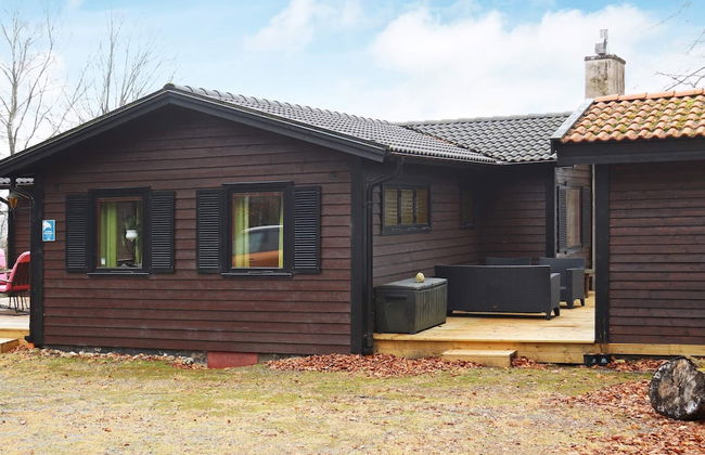 6 Person Holiday Home in Knared - Foto 1