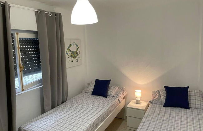 Renovated and Newly Furnished 3 Bedroom Apartment - Foto 3