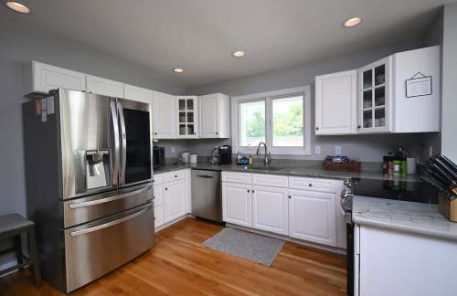 Country Home with Hot Tub Fire Pit for 10 Guests - Foto 14