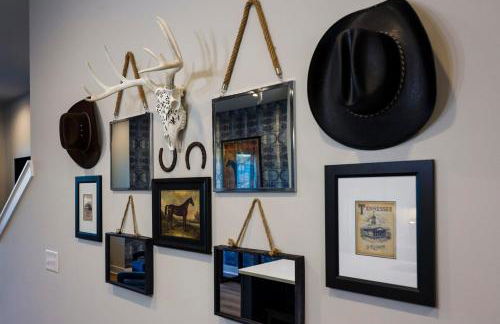 New Lux Townhome 6 mins to DT Rooftop Sleeps 12 - Foto 41