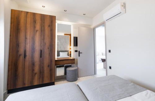 Celeste Luxury Villas - Photo 43