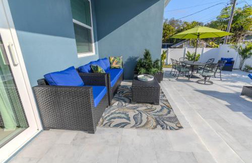 Bright New Home Family Oasis Near the Shore - Foto 41