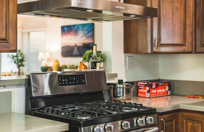 Not Affected by the Fire/spacious Retreat w/ Large Kitchen & Outdoor Patio - Foto 18