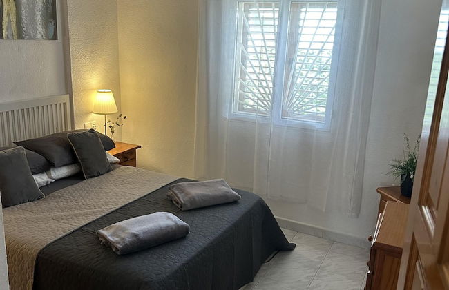 2-bed Apartment 10 min Drive to the Beach! - Foto 3