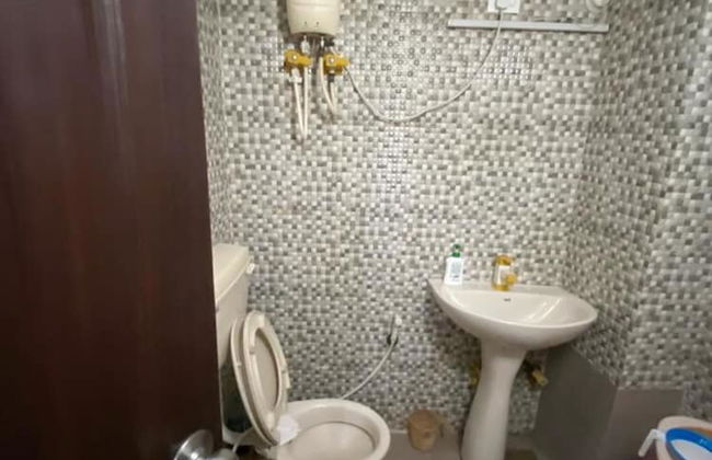 11Flowers Service Apartment By GRB - Photo 10