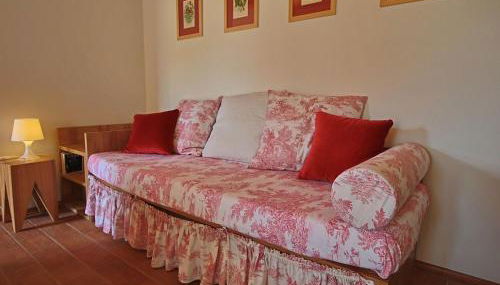 Cottage in Montelabbate with Pool & Forest - Foto 2