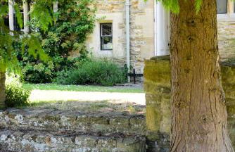 Charney Manor - Photo 31