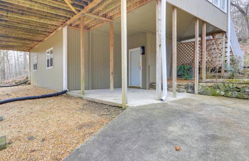 Artistic Escape in Fayetteville! Cozy Couples Apt - Foto 25