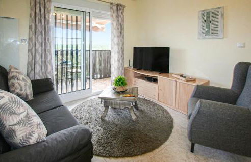 Stunning Apartment In Torrevieja - Foto 3