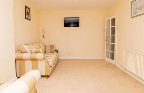 3 Bed - Sleeps 4 - Free Parking - Private Garden - Photo 22