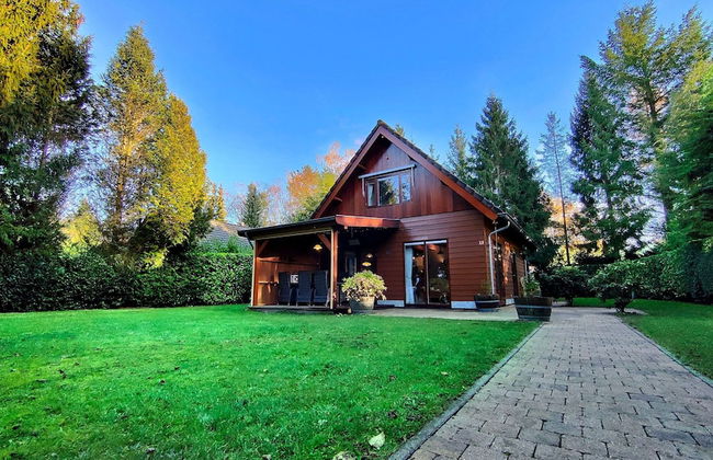Terrace Apartment With Lush Garden - Photo 1