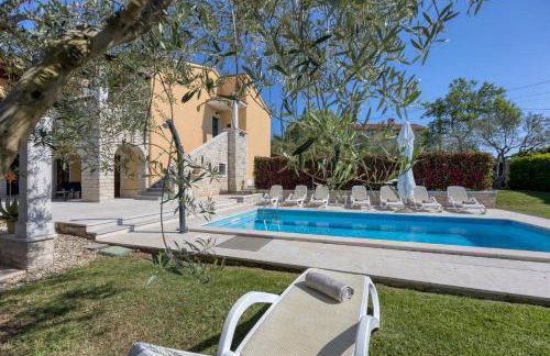 Villa Ladonja with Private Pool and Sauna - Foto 1