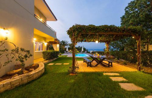 Malena Villa, beach retreat, By ThinkVilla - Photo 11