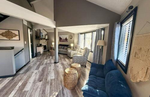 Lakefront Home-3BD25BADockGrillFirepitPool - Foto 62