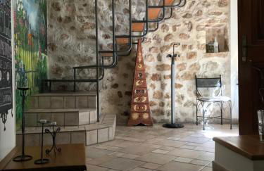 L'élégante - maison de ville avec bains à remous - parking inclus - Foto 18