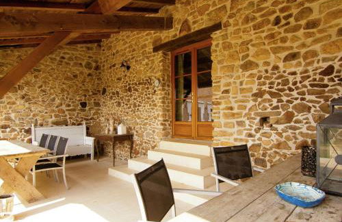 Cottage in France with Covered Terrace - Foto 1