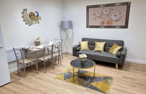 16A Ground floor setup for your most amazing relaxed stay Free Parking Free Fast WiFi - Foto 15