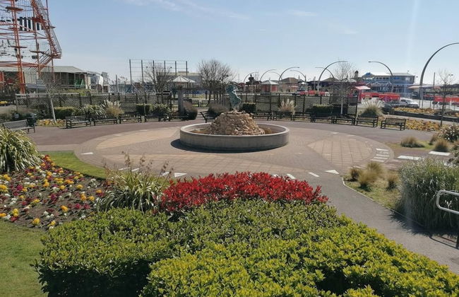 Beach Apartment - Sleeps 4, Garden & Parking - Foto 6