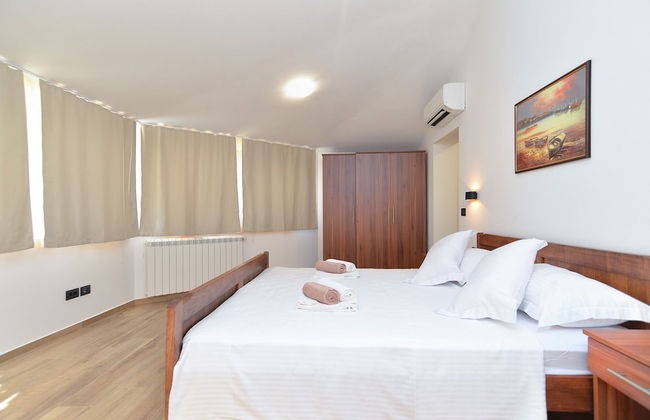 House 1958 - Photo 3