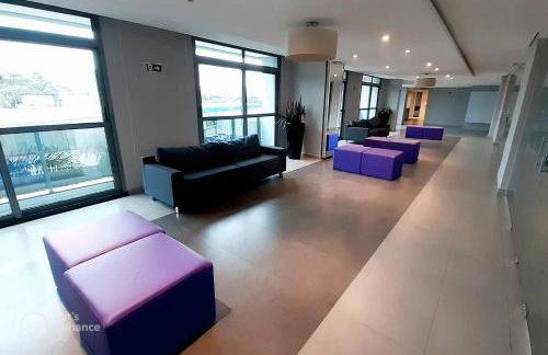 Estúdio Aconchegante no Centro de Curitiba - Ar Condicio e Localização Perfeita! - Foto 50