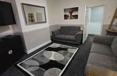 Levy Nook House 1 bed apartment 5 minute walk to Stockton town centre & Free Parking - Foto 22