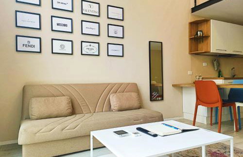 YR Apartments Bocconi- Modern Loft, 3 Min Walk to Duomo Tram - Photo 8