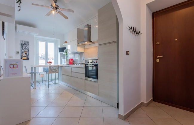 Luminoso Appartamento a due Passi da Porta Susa by Wonderful Italy - Foto 2