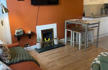 Characterful Edinburgh 1BR, Private Deck, Leith & Walk to City Centre - Foto 21