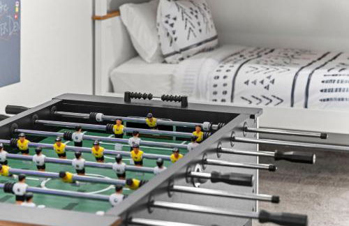 The Denver Den Game Room Foosball - Foto 24