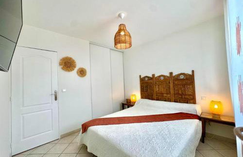 Gite en 3 épis de plain-pied, 2 chambres, climatisé, terrasse, jardinet et parking, très calme - Foto 14