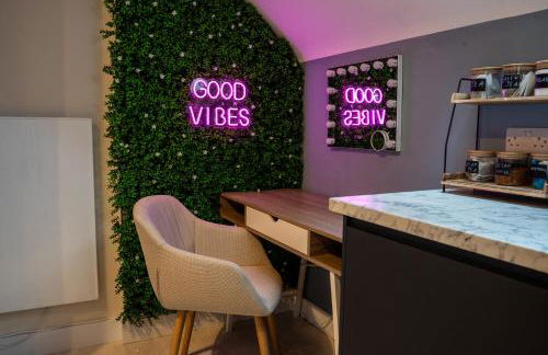 Upbeat Jungle Loft Apartment - Foto 10