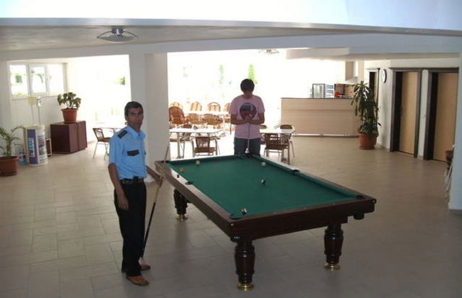 Spacious 2 Bed 2 Bath Home in one of Side's Most Popular Communities - Foto 26