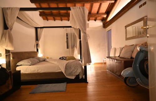 CA CENTOSA ARTISTIC HOUSE villa storica ristrutturata con patio e giardino - Photo 33