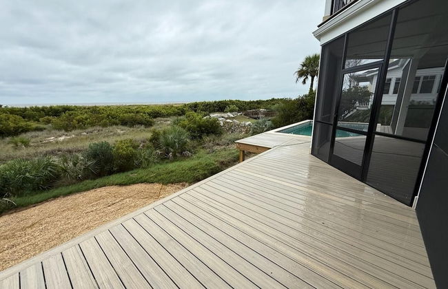 Sprawling Ocean View Home With Massive Deck - Photo 22