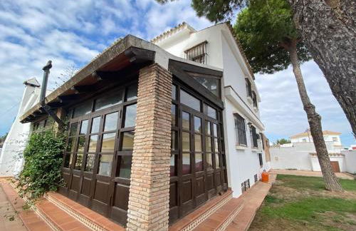 Gran Casa con Piscina Privada by Chiclana Dreams - Foto 30