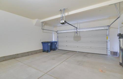 Inviting Henderson Townhome with Community Pool! - Foto 31